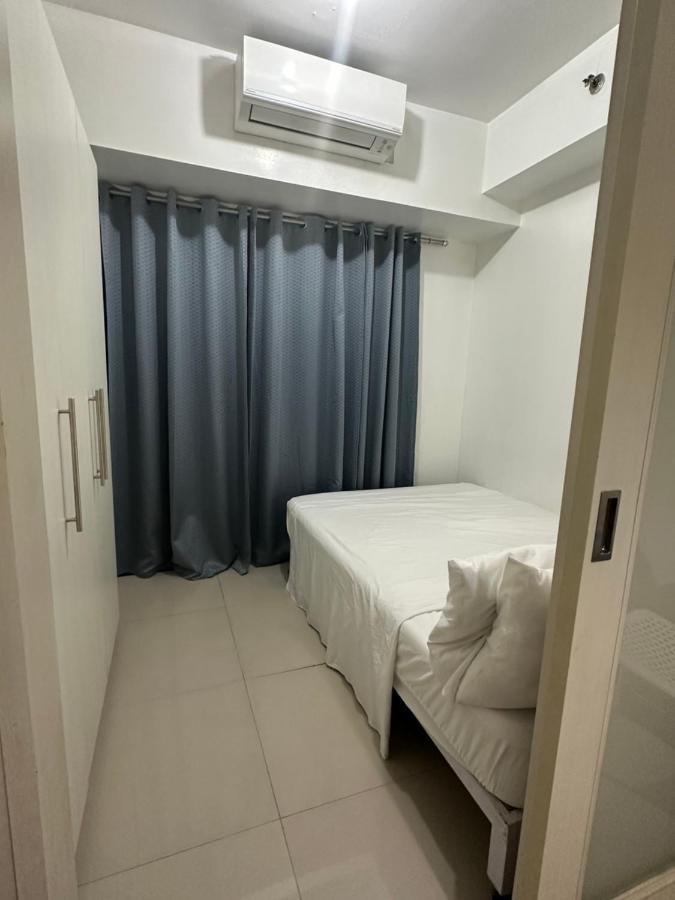 Sea Residences Paul's Place Manila Exterior foto